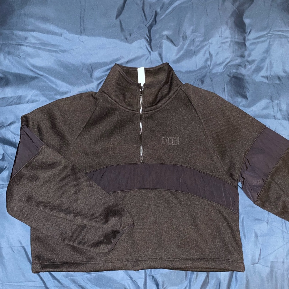 Cropped hoodie